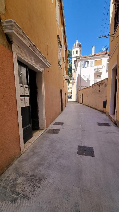Place 4 U Center Apartment